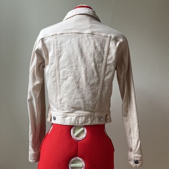 Everlane The Shrunken Denim Jacket - Picture 4 of 14